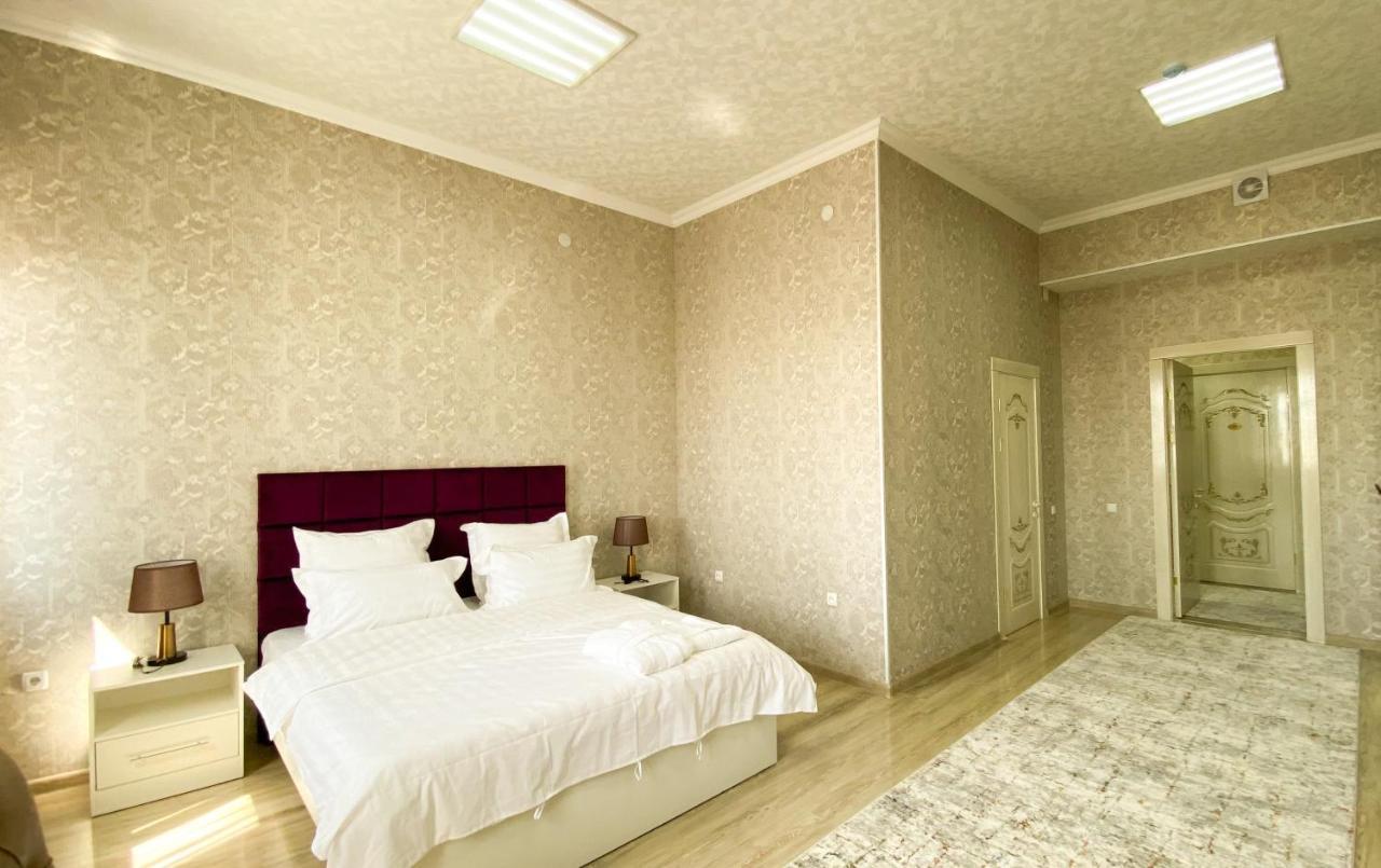 Golden Ray Hotel Turkistan Buitenkant foto
